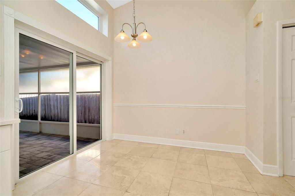 Empty room, Interior, Pendant Lights