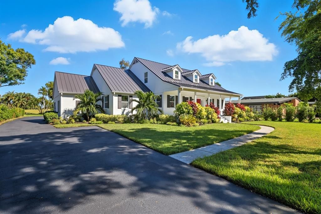 Backyard, Exterior, Facade, Farmhouse
