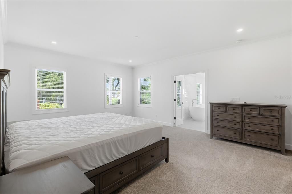 Bedroom, Interior, Recessed Lighting
