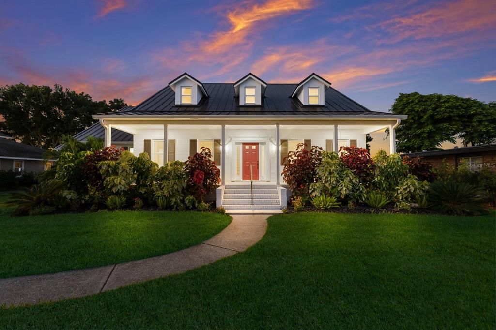 Exterior, Facade, Cape Cod