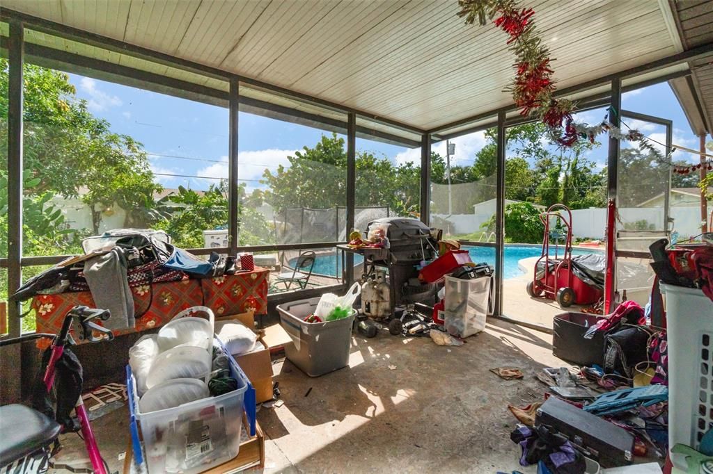 Interior, Pool, Sun Room