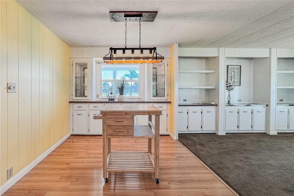 Interior, Pendant Lights, Wood Texture Flooring