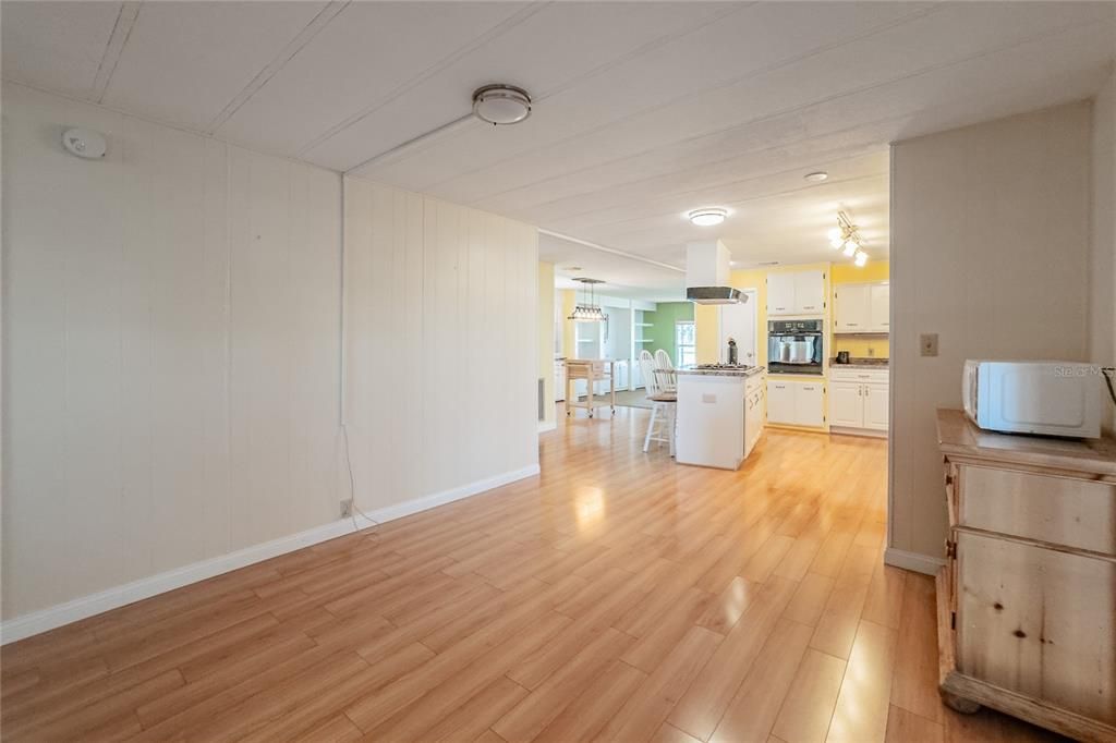 Dining room, Interior, Kitchen, Recessed Lighting, Wood Texture Flooring