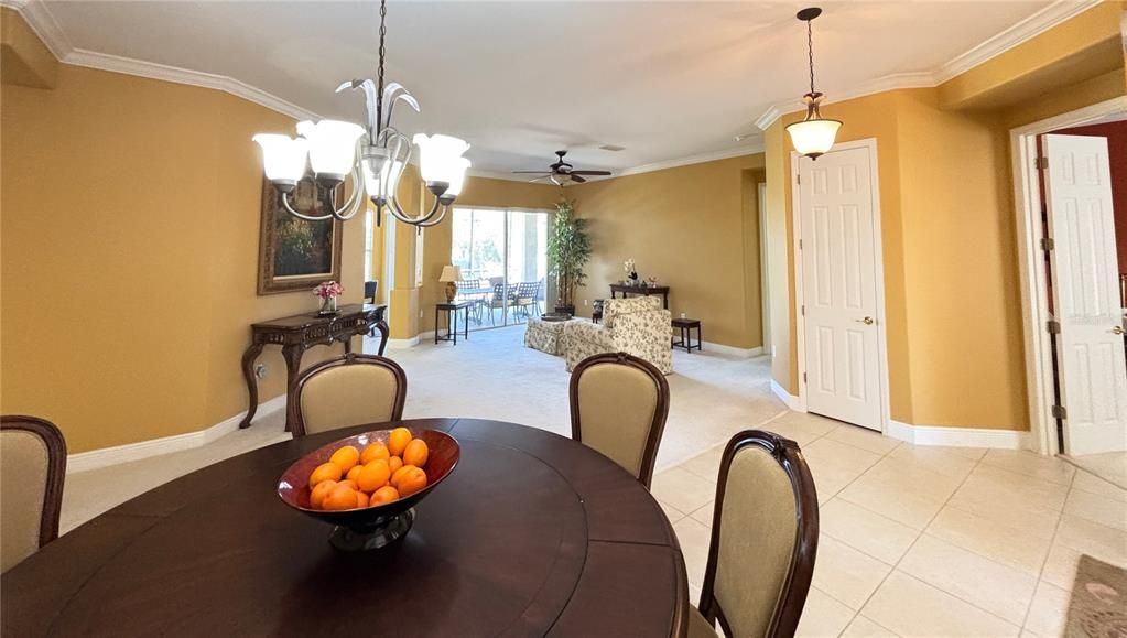 Chandelier, Dining room, Interior, Pendant Lights