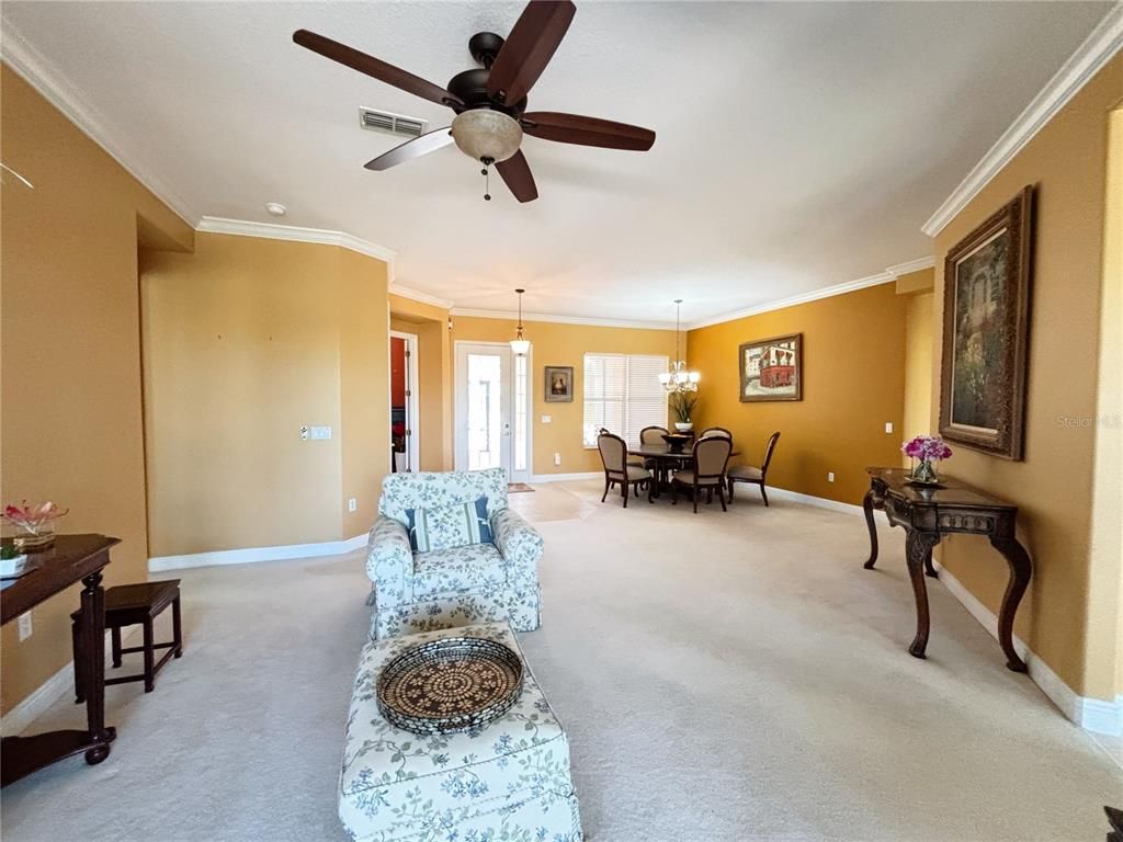 Chandelier, Dining room, Interior, Living room, Pendant Lights