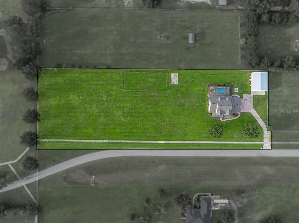 Exterior, Drone
