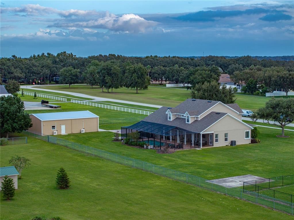 Exterior, Drone