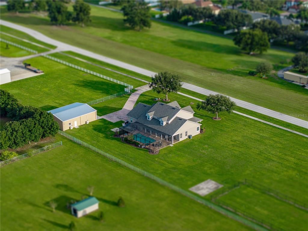 Exterior, Drone