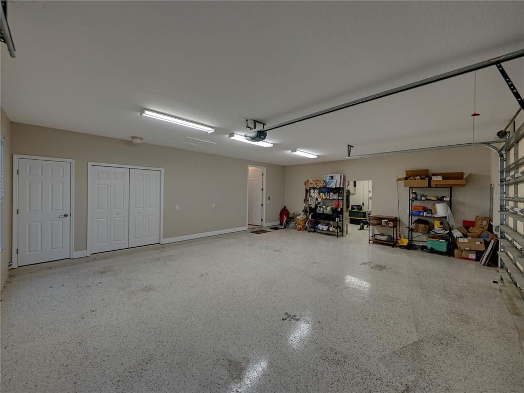 Garage, Interior