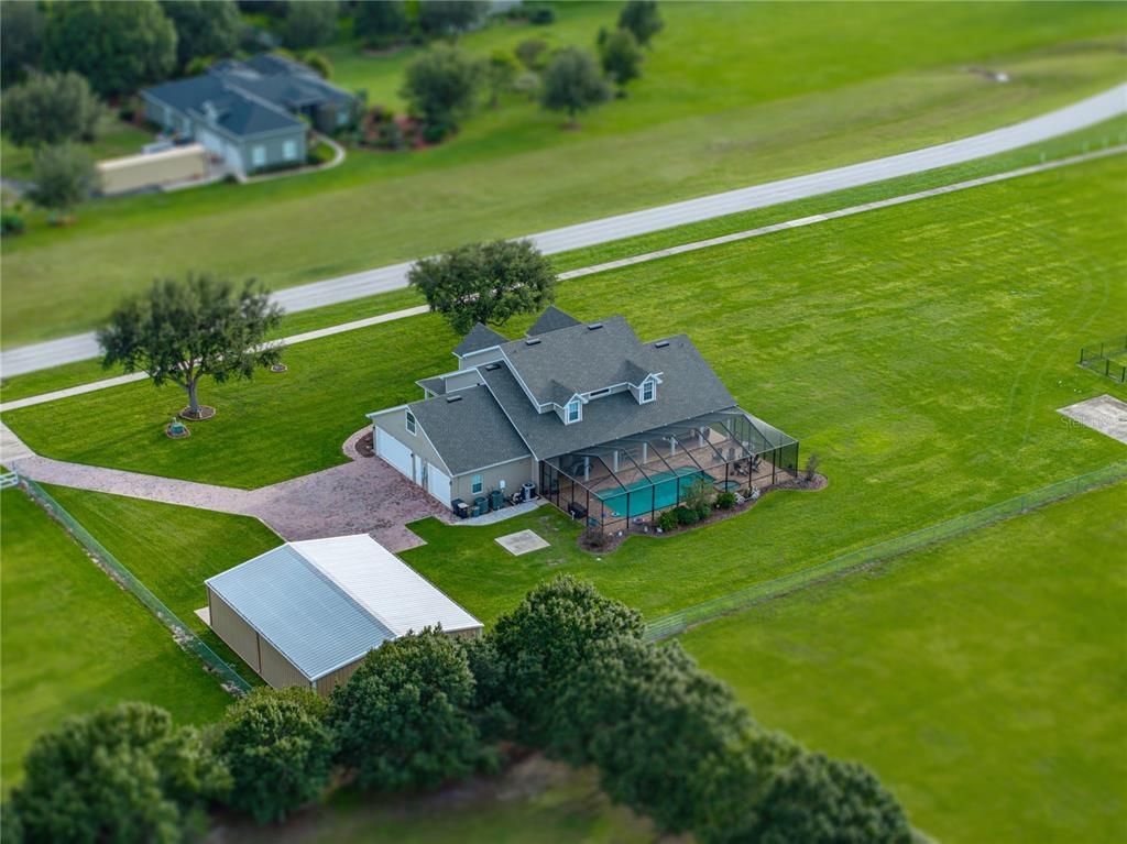Exterior, Drone