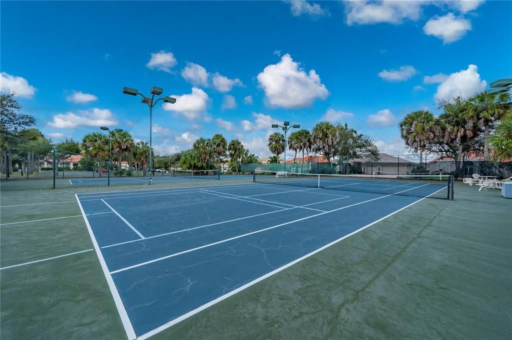 Exterior, Tennis Courts