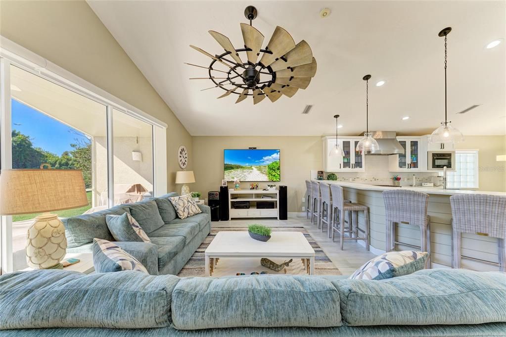 Interior, Kitchen, Living room, Pendant Lights, Recessed Lighting