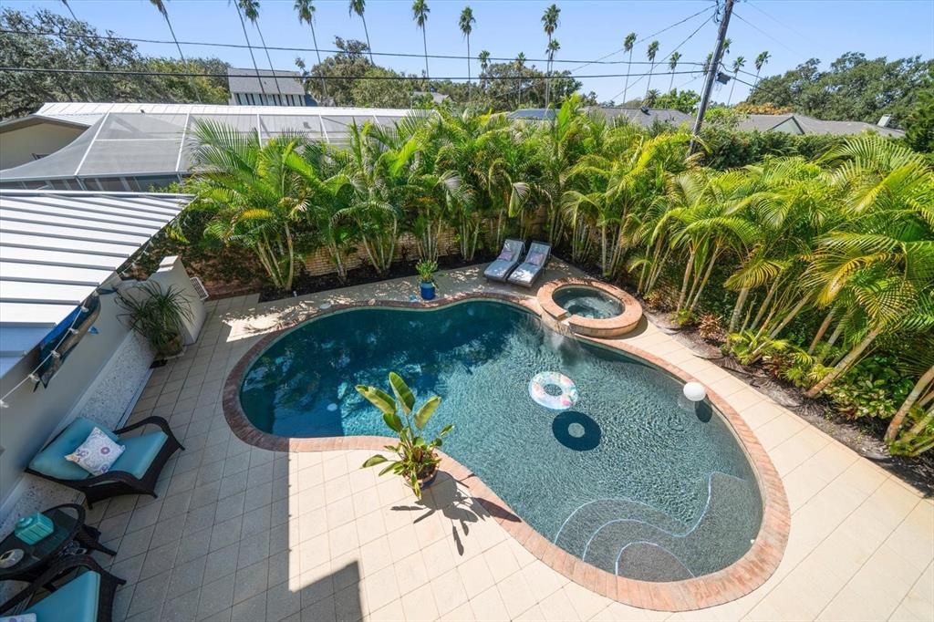Exterior, Pool