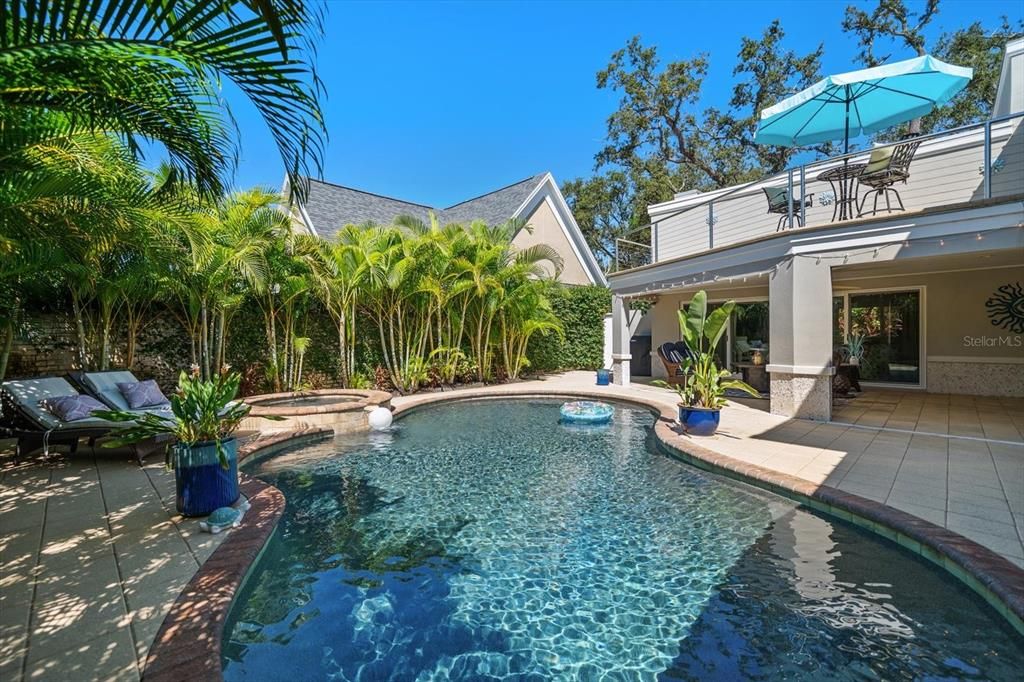 Exterior, Pool