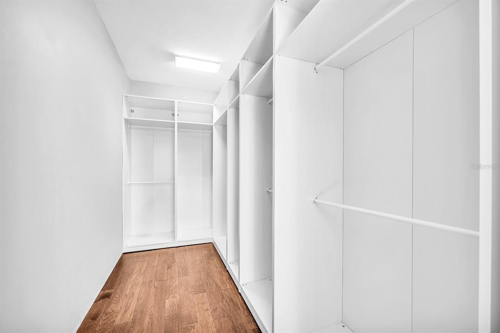 Interior, Walk-in Closets, Wood Texture Flooring