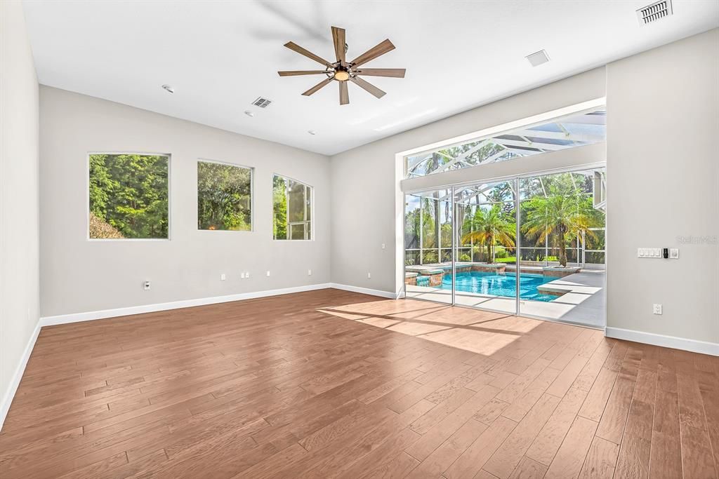 Empty room, Interior, Recessed Lighting, Wood Texture Flooring
