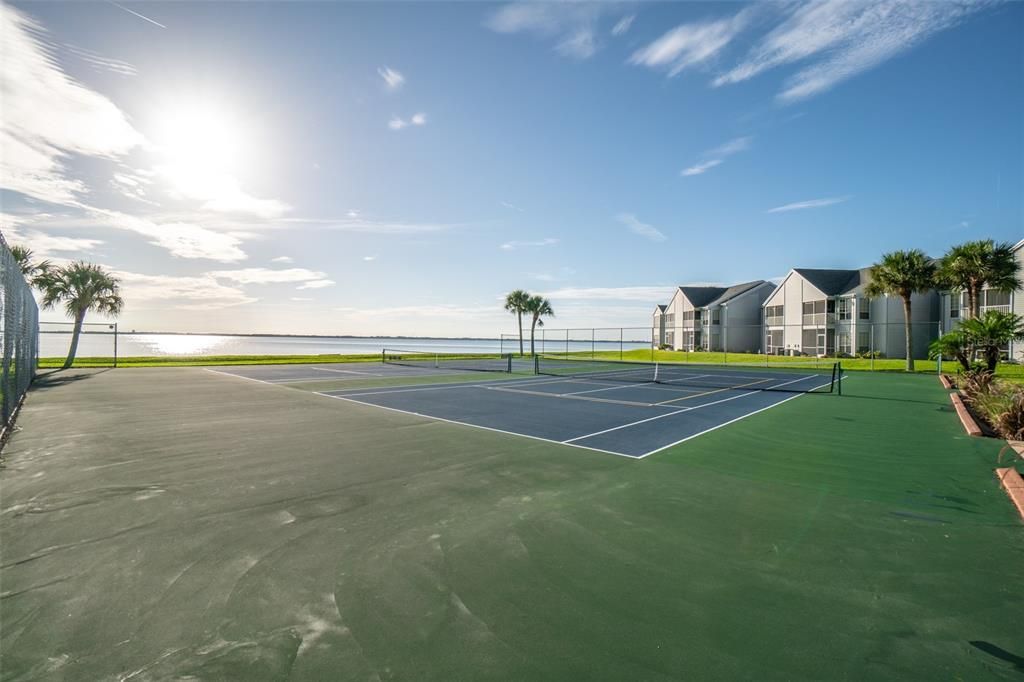 Exterior, Tennis Courts