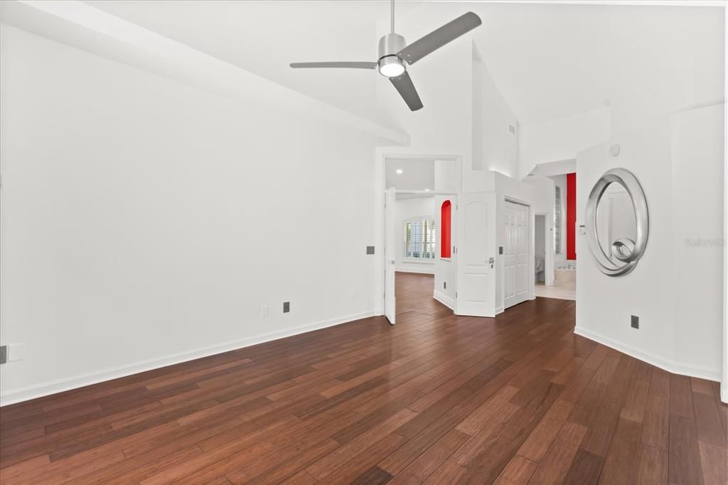 Empty room, Interior, Recessed Lighting, Wood Texture Flooring