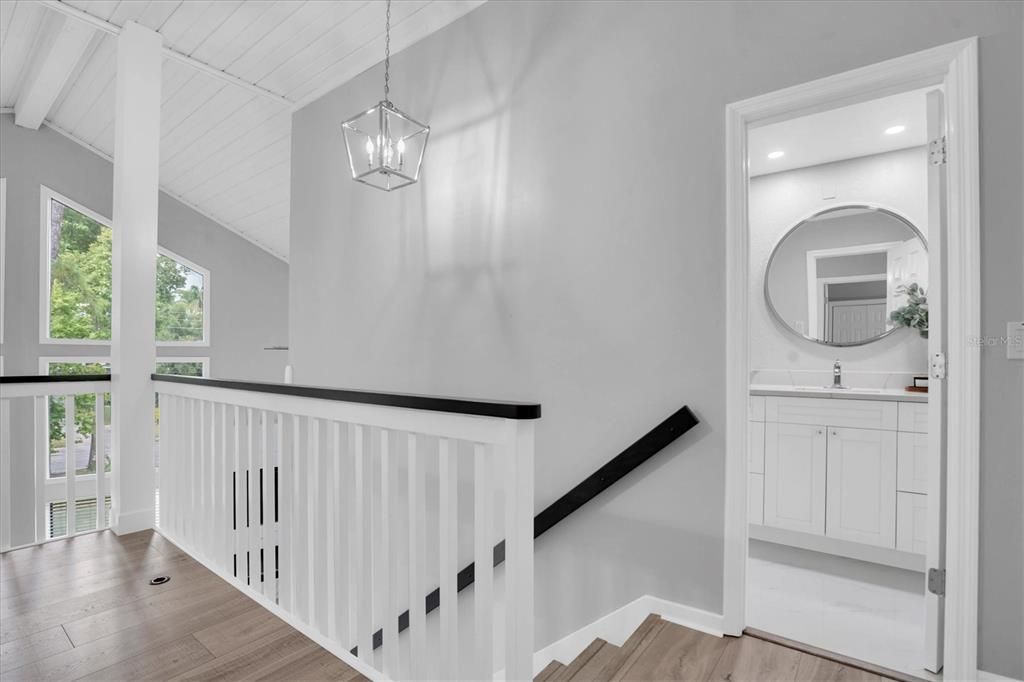 Interior, Pendant Lights, Recessed Lighting, Wood Texture Flooring