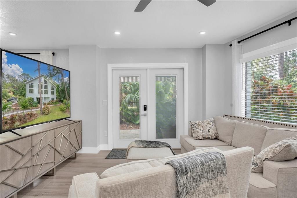 Interior, Living room, Recessed Lighting, Wood Texture Flooring