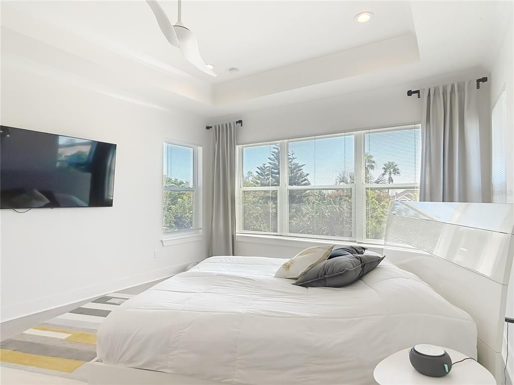 Bedroom, Interior, Recessed Lighting