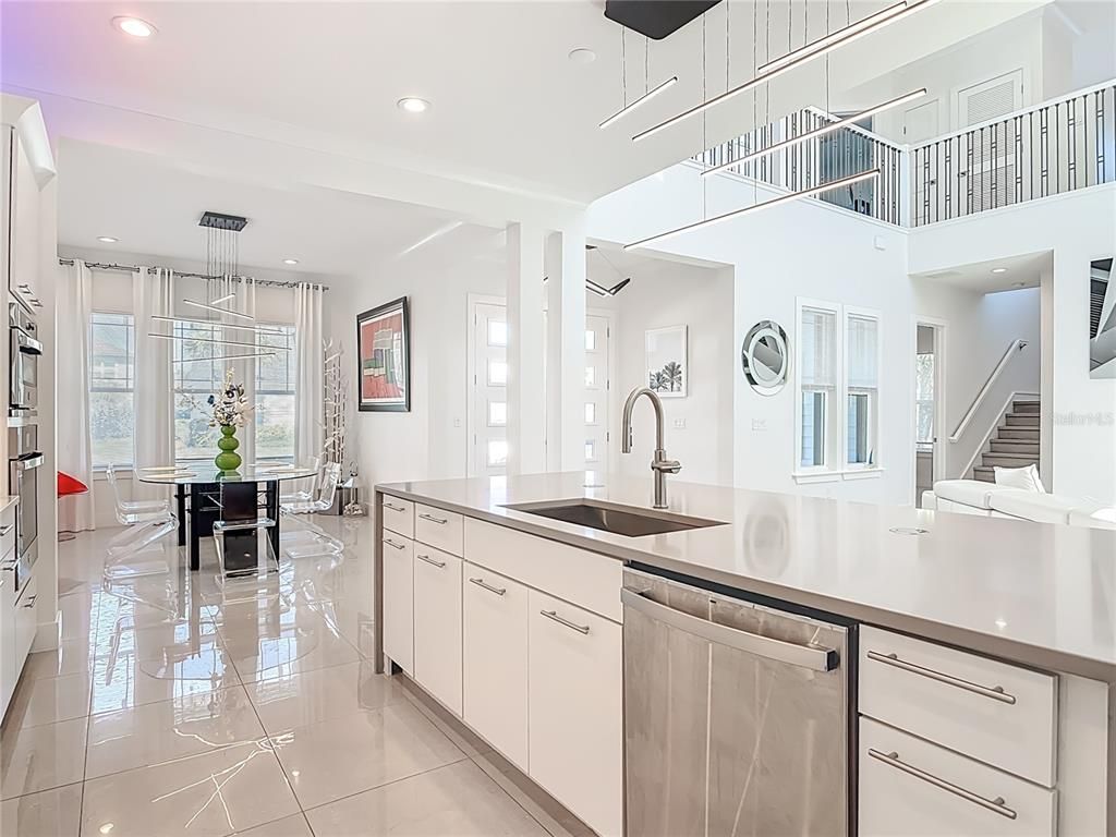 Dining room, Interior, Kitchen, Pendant Lights, Recessed Lighting, Stainless Steel Appliances