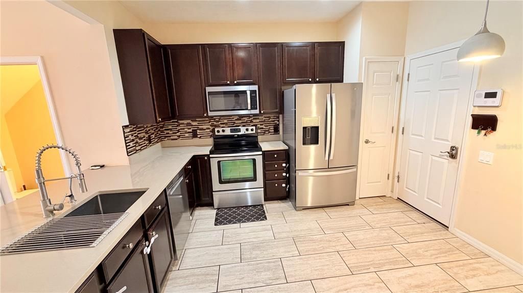 Interior, Kitchen, Pendant Lights, Stainless Steel Appliances