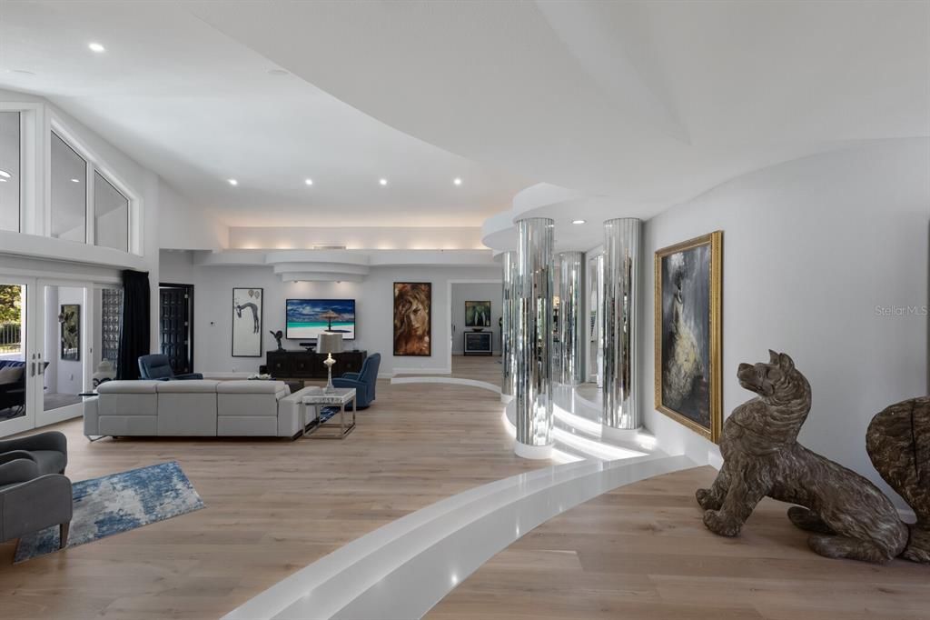 Interior, Living room, Recessed Lighting, Wood Texture Flooring