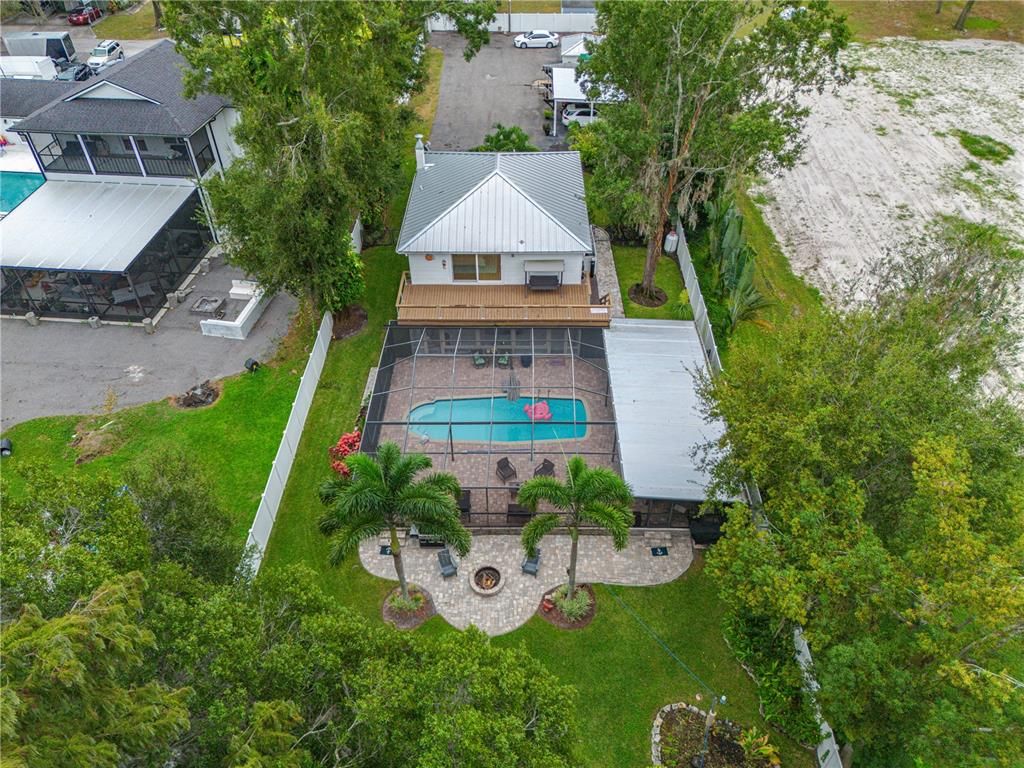 Exterior, Drone