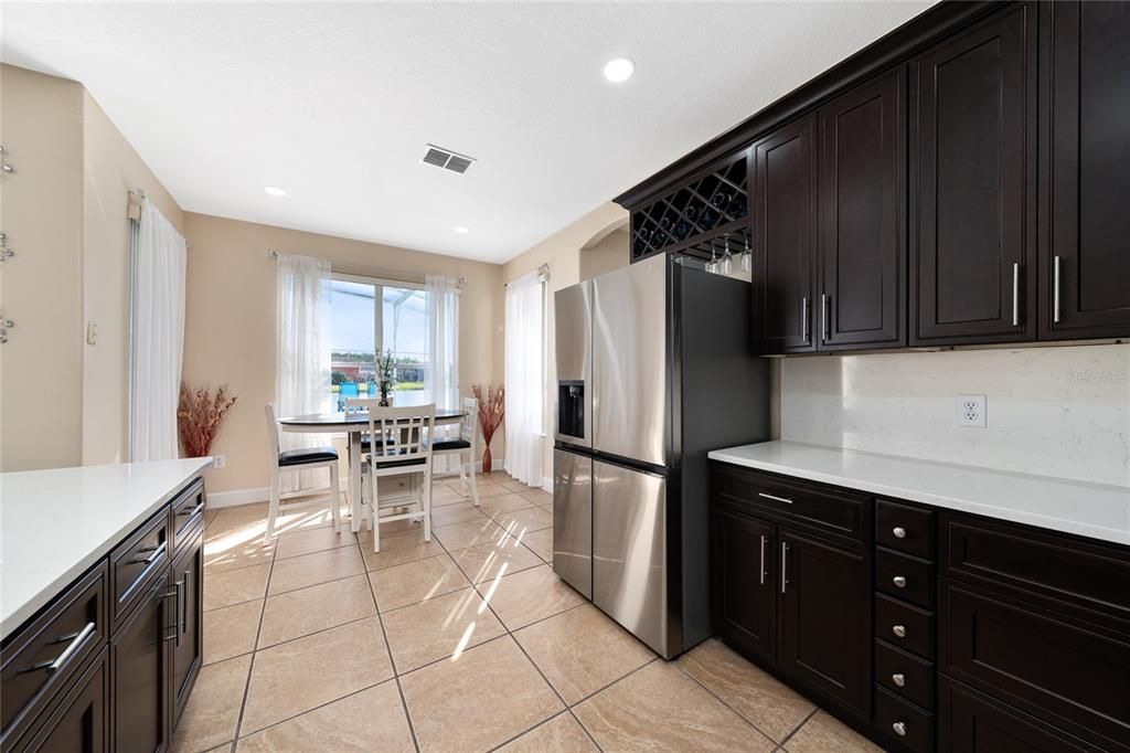 Dining room, Interior, Kitchen, Recessed Lighting