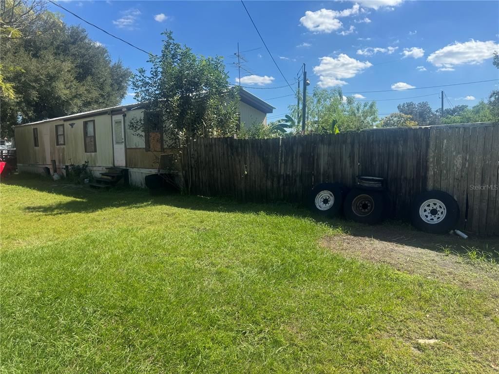 Backyard, Exterior