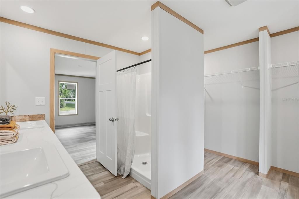 Bathroom, Interior, Recessed Lighting, Walk-in Closets, Wood Texture Flooring