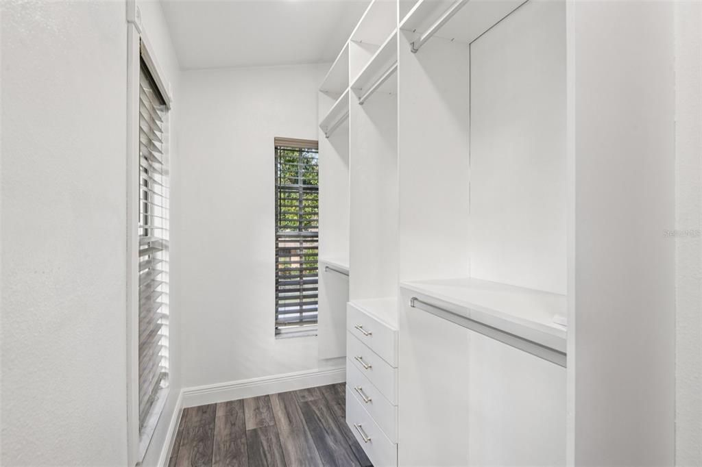 Interior, Walk-in Closets, Wood Texture Flooring