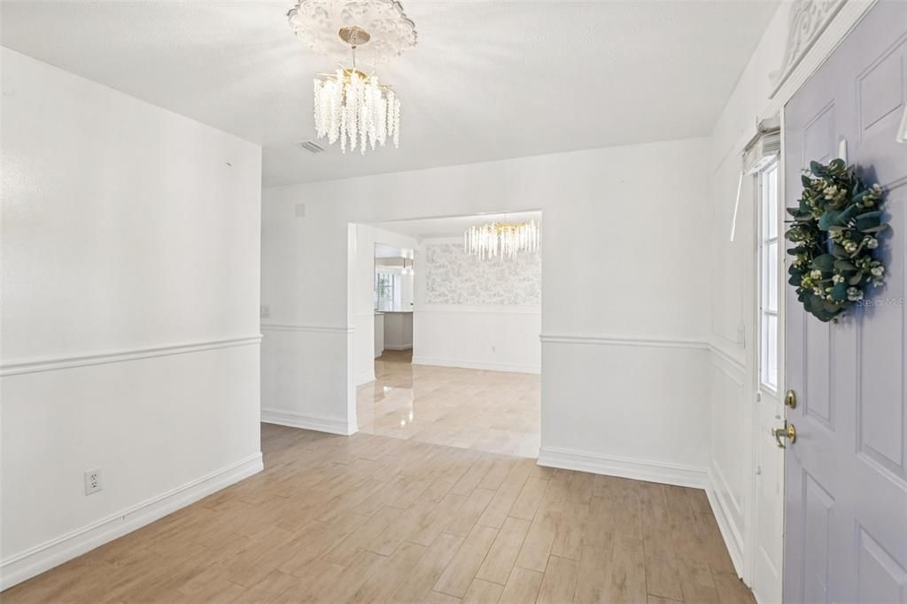 Chandelier, Empty room, Interior, Wood Texture Flooring