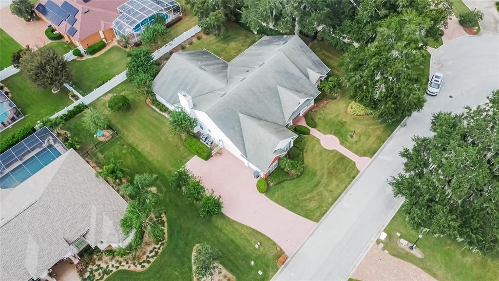 Exterior, Drone