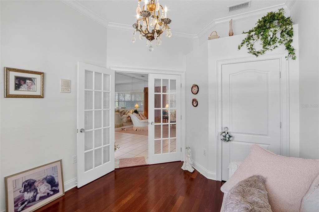 Chandelier, Interior, Wood Texture Flooring