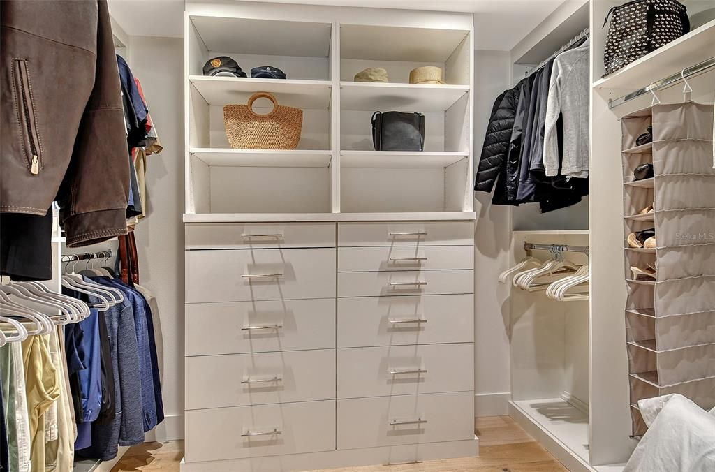 Interior, Walk-in Closets, Wood Texture Flooring