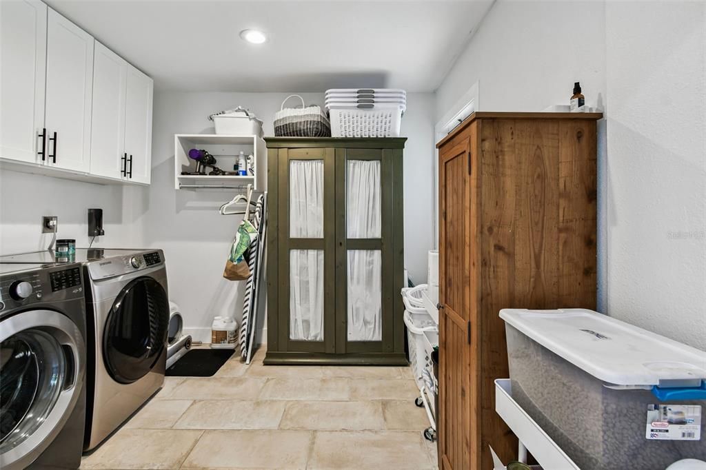 Interior, Recessed Lighting, Washer