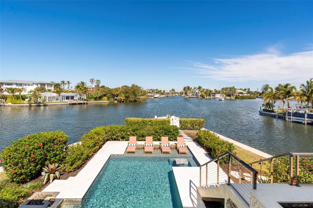 Exterior, Pool, Water