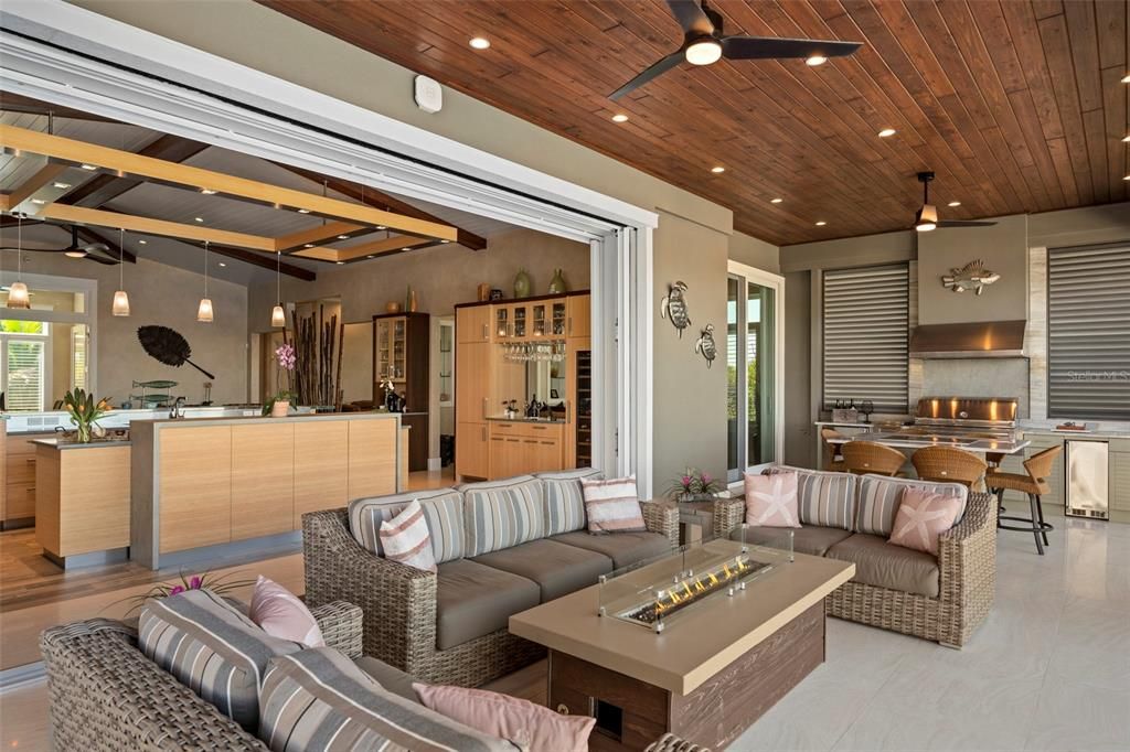 Dining room, Interior, Kitchen, Living room, Pendant Lights, Recessed Lighting, Stainless Steel Appliances, Wooden Ceilings