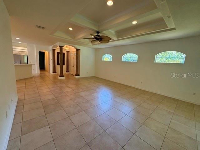 Empty room, Interior, Recessed Lighting