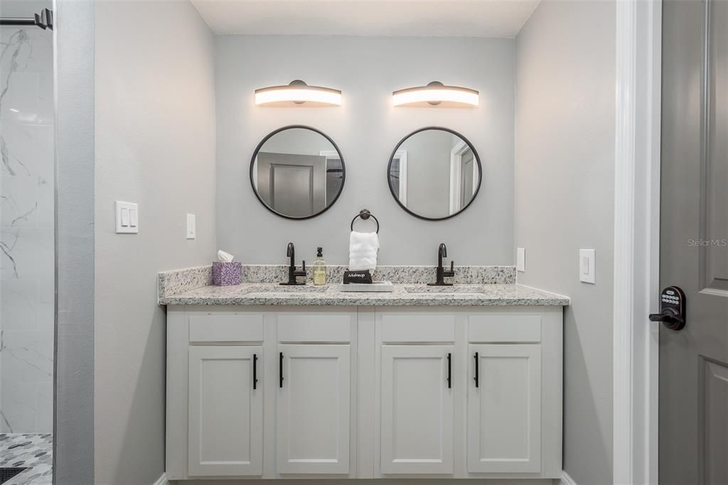 Bathroom, Dual Sink Vanities, Interior