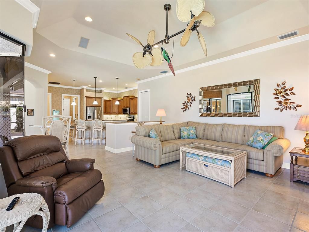 Interior, Kitchen, Living room, Pendant Lights, Recessed Lighting, Stainless Steel Appliances