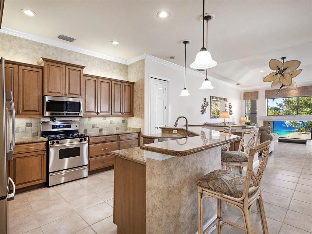 Interior, Kitchen, Pendant Lights, Recessed Lighting, Stainless Steel Appliances