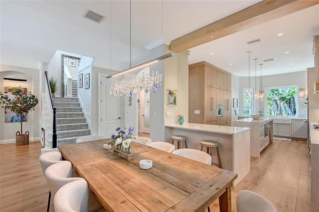Chandelier, Dining room, Interior, Kitchen, Pendant Lights, Recessed Lighting, Wood Texture Flooring