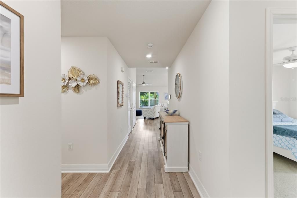 Interior, Recessed Lighting, Wood Texture Flooring
