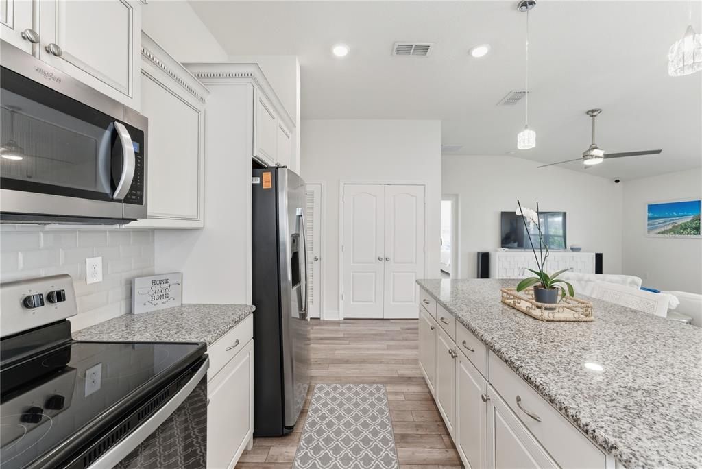 Interior, Kitchen, Pendant Lights, Recessed Lighting, Wood Texture Flooring