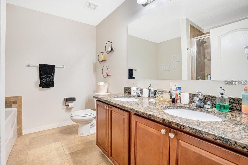 Bathroom, Dual Sink Vanities, Interior