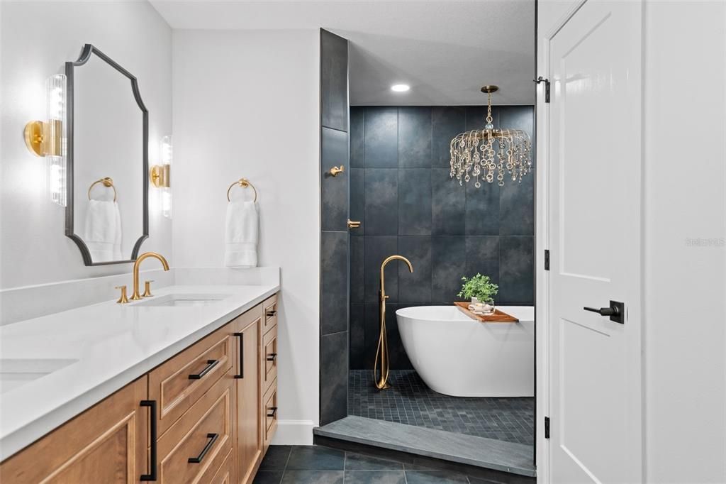 Bathroom, Dual Sink Vanities, Free Standing Baths, Interior, Recessed Lighting