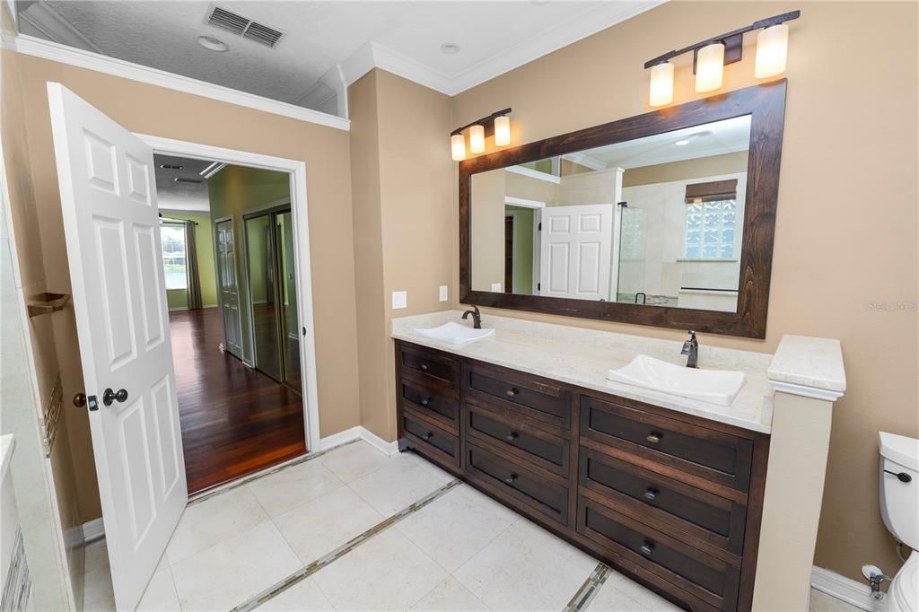 Bathroom, Dual Sink Vanities, Interior, Wood Texture Flooring